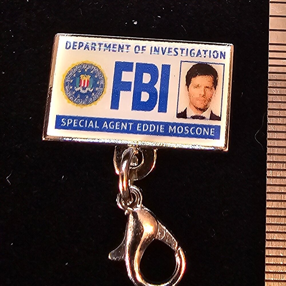 From Supernatural Castiel’s Famous FBI Badge Charm – NIP